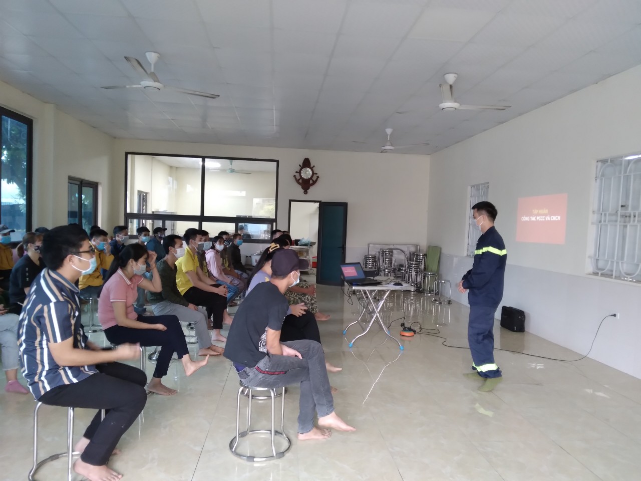 Tập huấn công tác phòng cháy, chữa cháy năm 2021